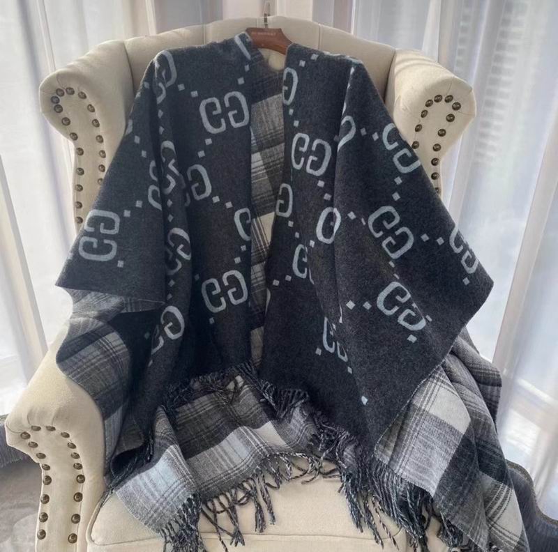 Gucci Scarf E082506